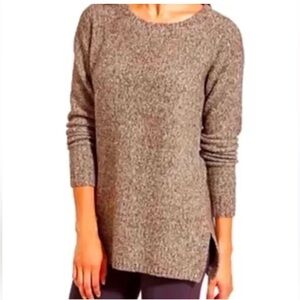 Athleta Women’s Sweater L Merino Wool Blend Pullover Knit Extra Fine Soft